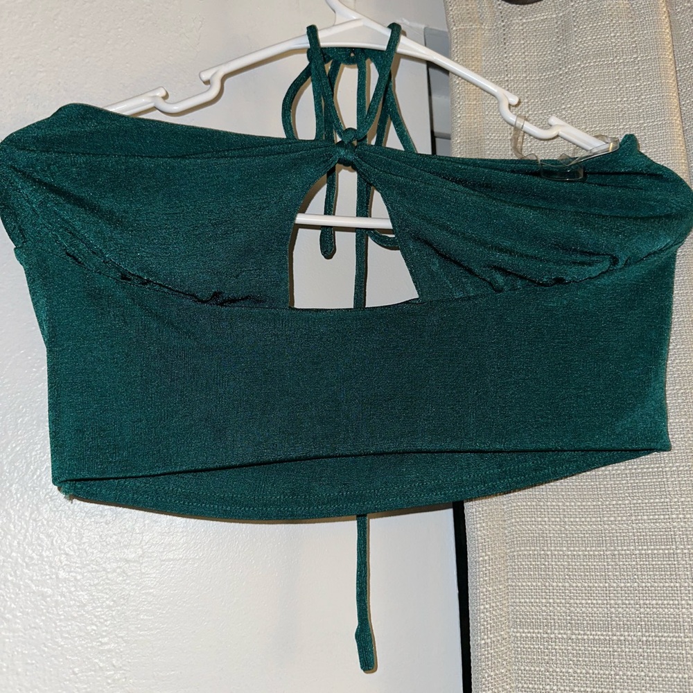 Halter top